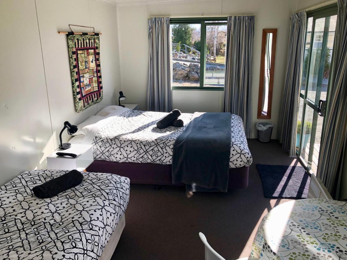 Tailor Made Tekapo Accommodation - Hostel Лейк-Текапо Экстерьер фото